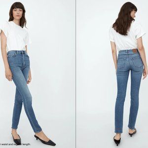 Like New! TOTEME SKINNY JEANS; SIZE: 26; COLOR: BLUE